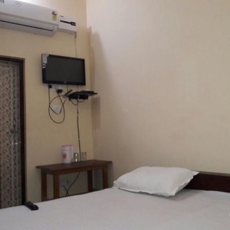 Hotel Ganga Vilas Colonelganj Esterno foto